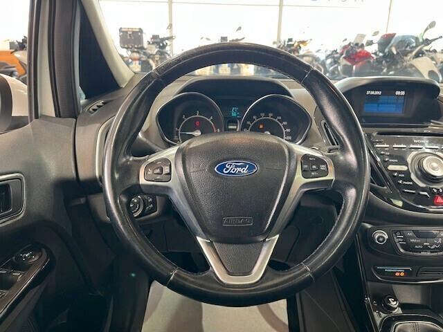 Ford B-Max 1.6 tdci 95cv *NEOPATENTATI*