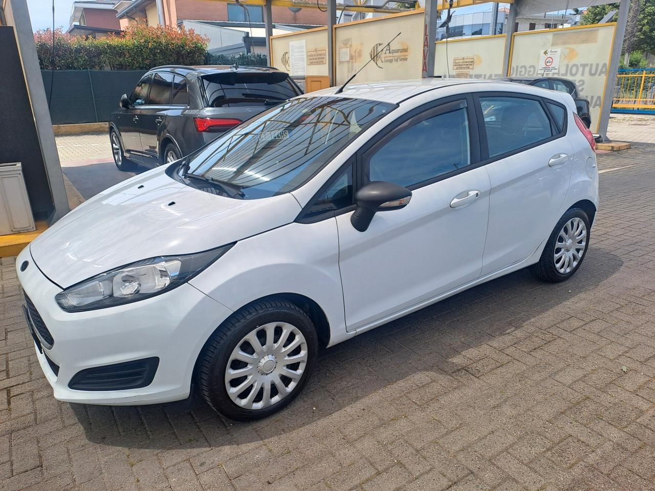 Ford Fiesta 1.5 TDCi 75CV 5 porte Business