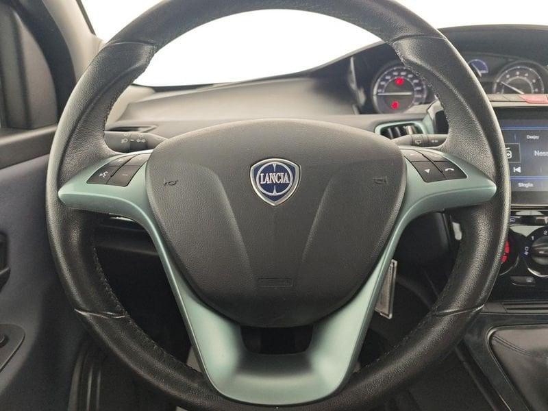 Lancia Ypsilon 1.0 FireFly 5 porte S&S Hybrid Gold Plus