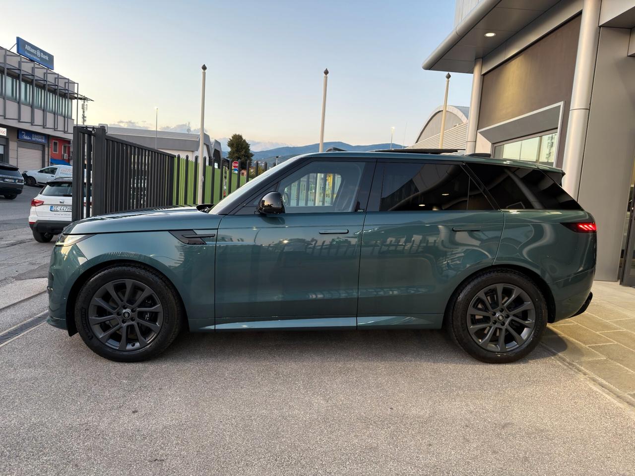 Land Rover Range Rover Sport Range Rover Sport 3.0di6mhev Dynamic SE 249cv auto