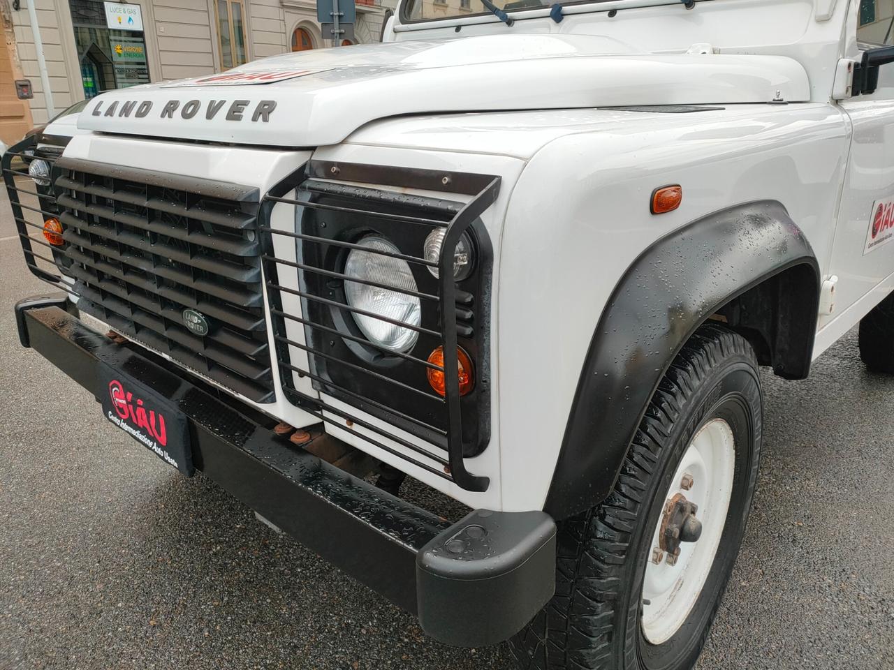 Land Rover Defender 90 2.4 TD4 S SW