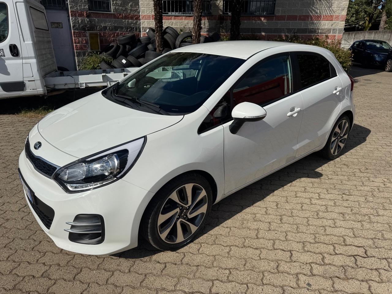 Kia Rio 1.4 CRDi 5p. Cool neopatentati euro 6
