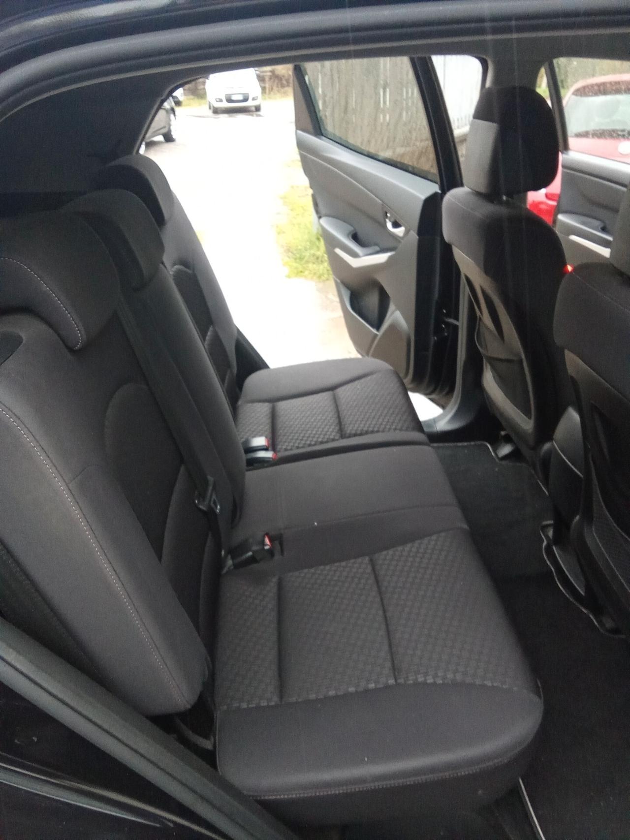 Ssangyong Korando 2.0 2WD GPL 016