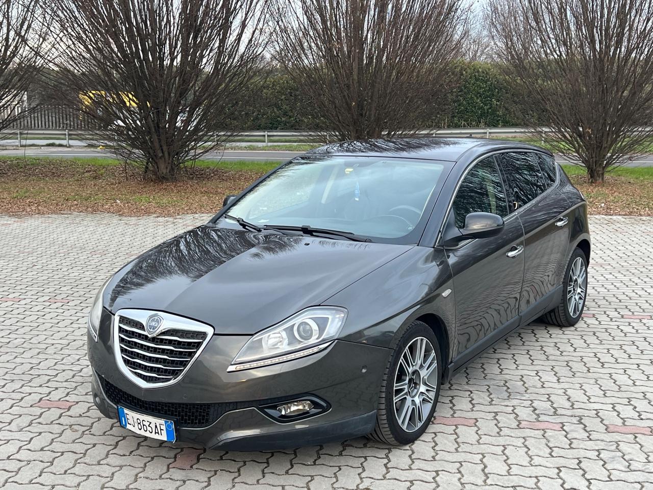 Lancia Delta 1.8 Di Turbo-Jet Sportronic Gold