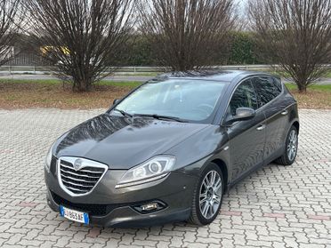 Lancia Delta 1.8 Di Turbo-Jet Sportronic Gold