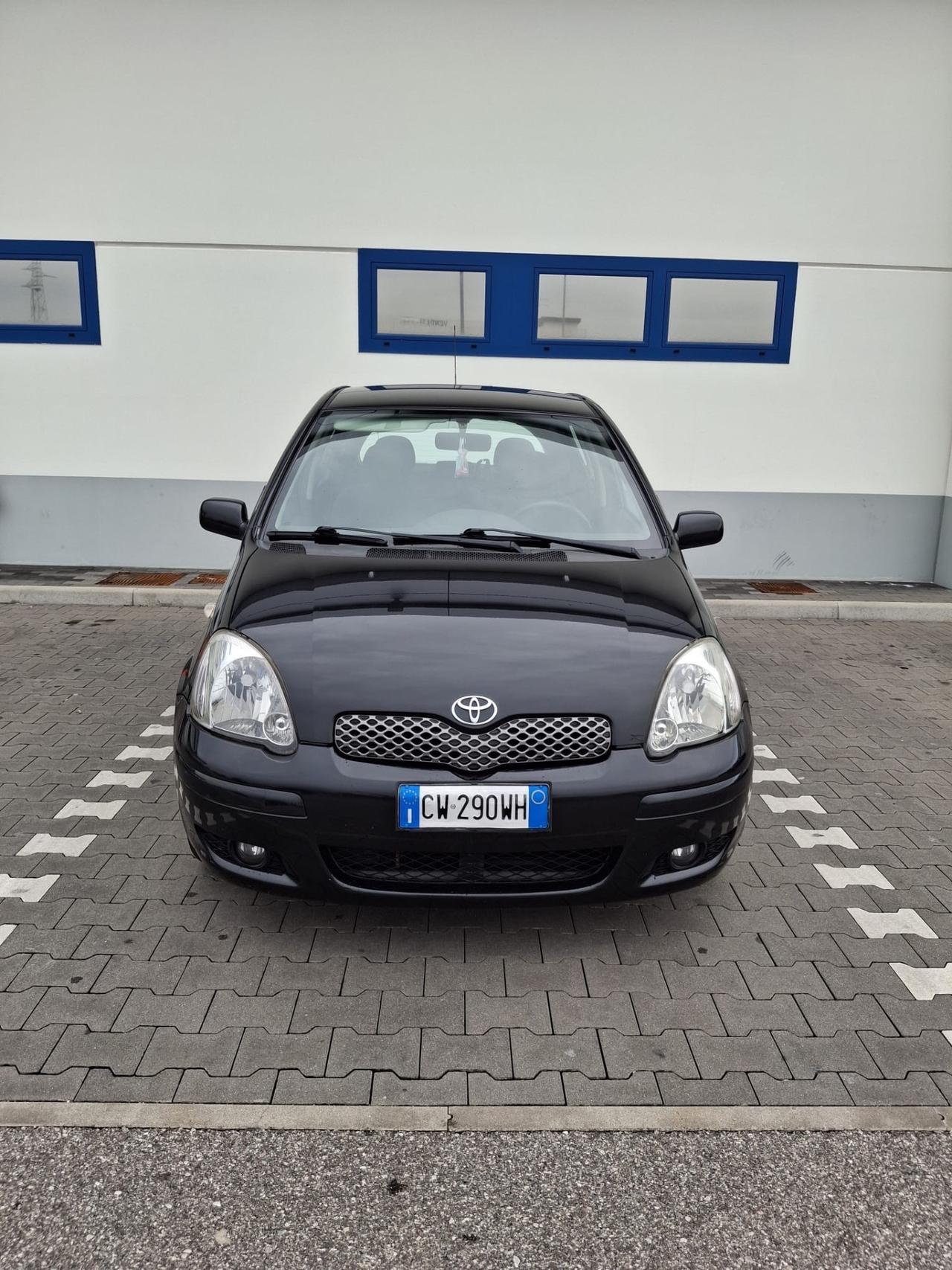 Toyota Yaris 1.3i Benzina/CAMBIO AUTOMATICO