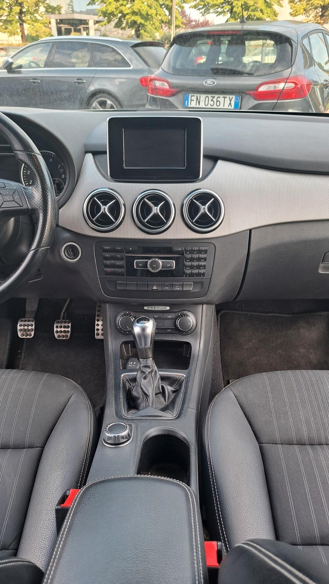 Mercedes-benz B 180 BlueEFFICIENCY Premium