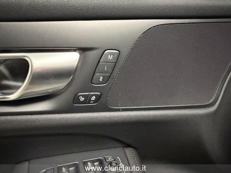Volvo V60 B3 automatico Plus Dark