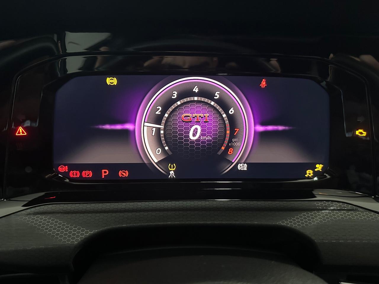 Volkswagen Golf GTI 2.0 TSI