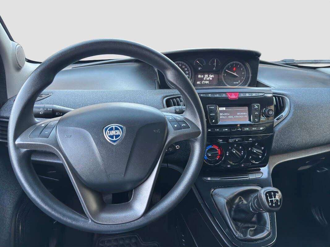 Lancia Ypsilon 1.2 benzina 69 CV 5 porte Elefantino Blu 2019
