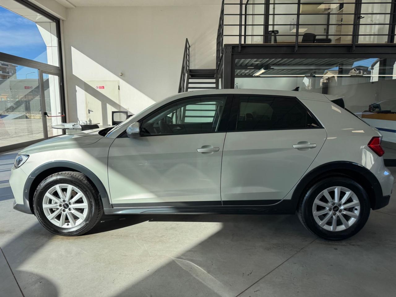 Audi A1 Allstreet 30 TFSI 116cv Full LED