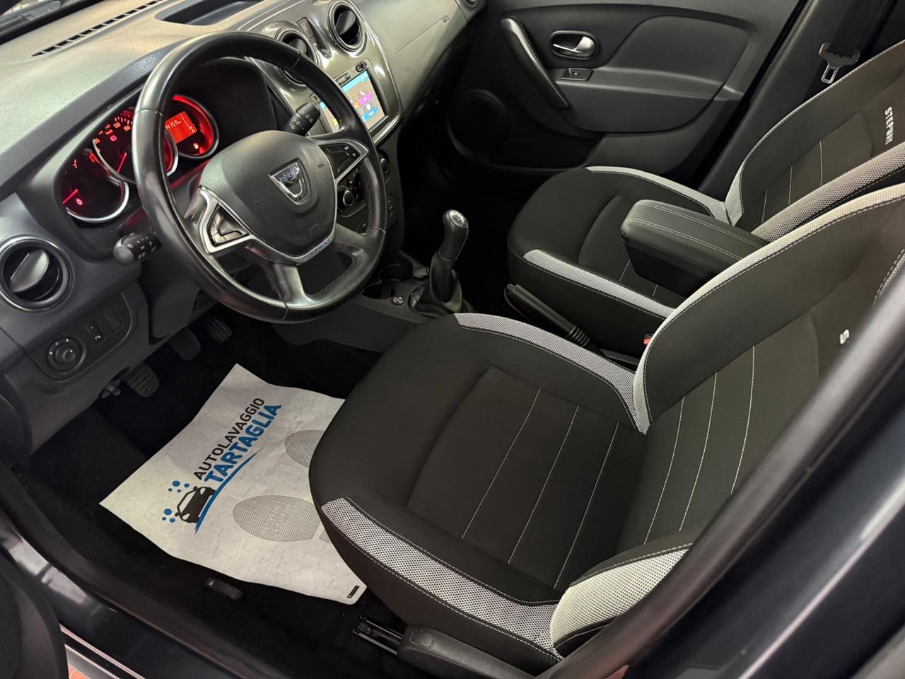 Dacia Sandero Stepway 1.0 TCe 100CV ECO-G 15th Anniversary