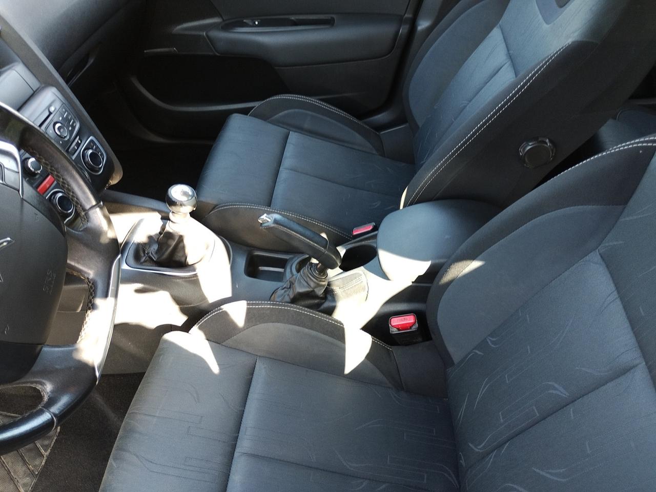 Citroen C4 Berlina C4 1.6 e-hdi airdream Attraction 115cv