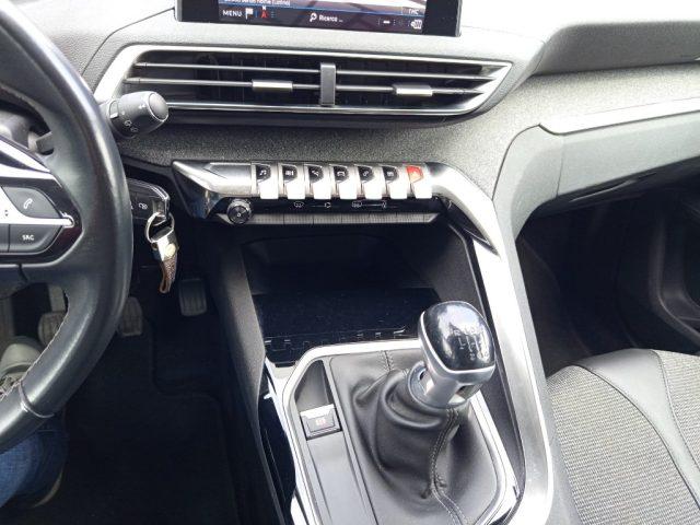 PEUGEOT 3008 BlueHDi 130 S&S Allure