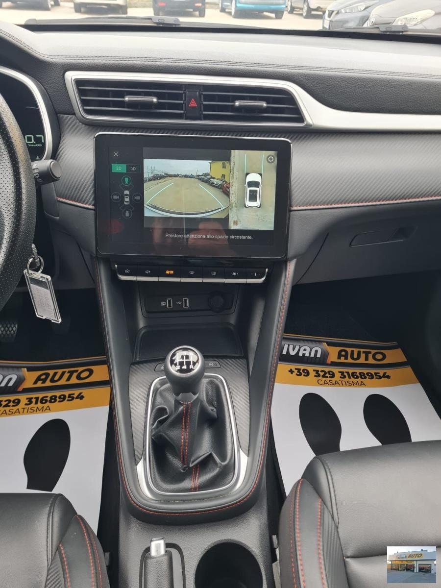 MG ZS Luxury 1.5 Benzina-Anno 2022