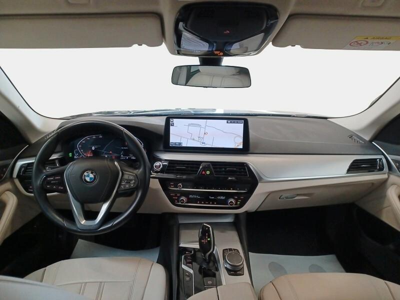 BMW 520 xDrive Business MH48V Autom. Touring