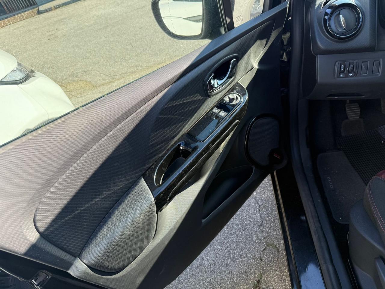 Renault Clio 1.2 75CV 5 porte Live