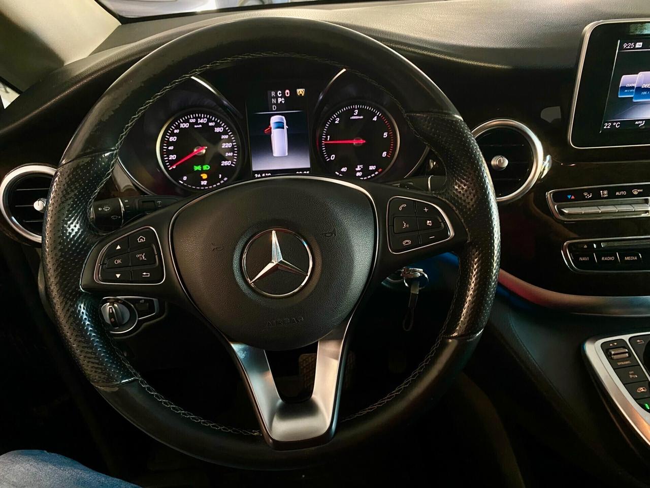 Mercedes-benz V 220 d Premium Long-2020