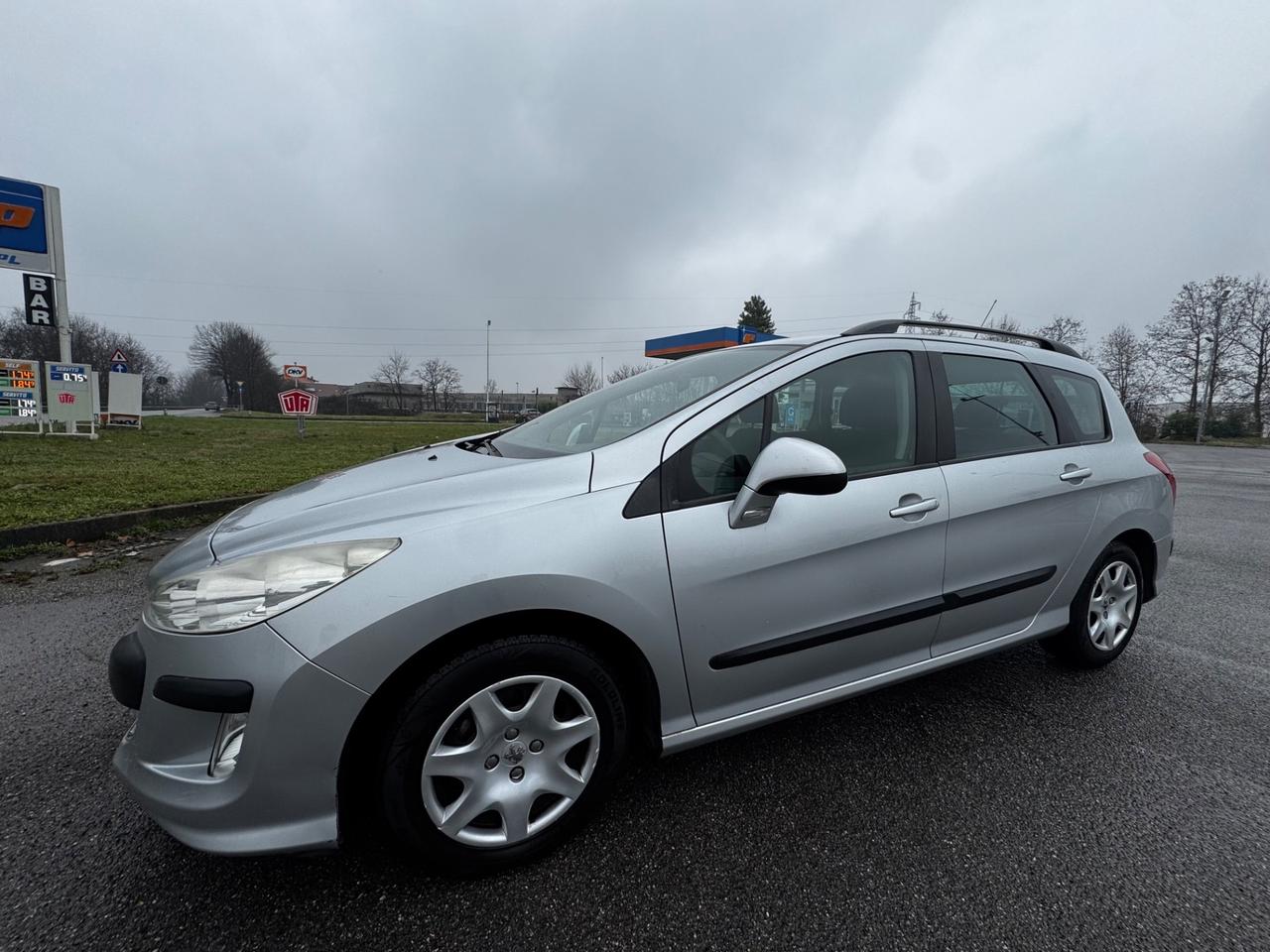 Peugeot 308 1.6 HDi 90CV FAP 5p. Premium