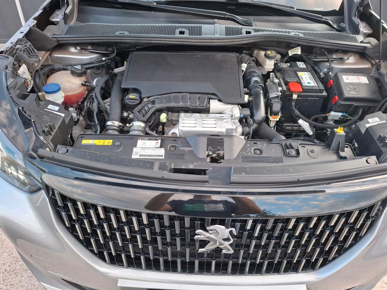 PEUGEOT 2008 1.2 PURETECH 130 CV GT-LINE