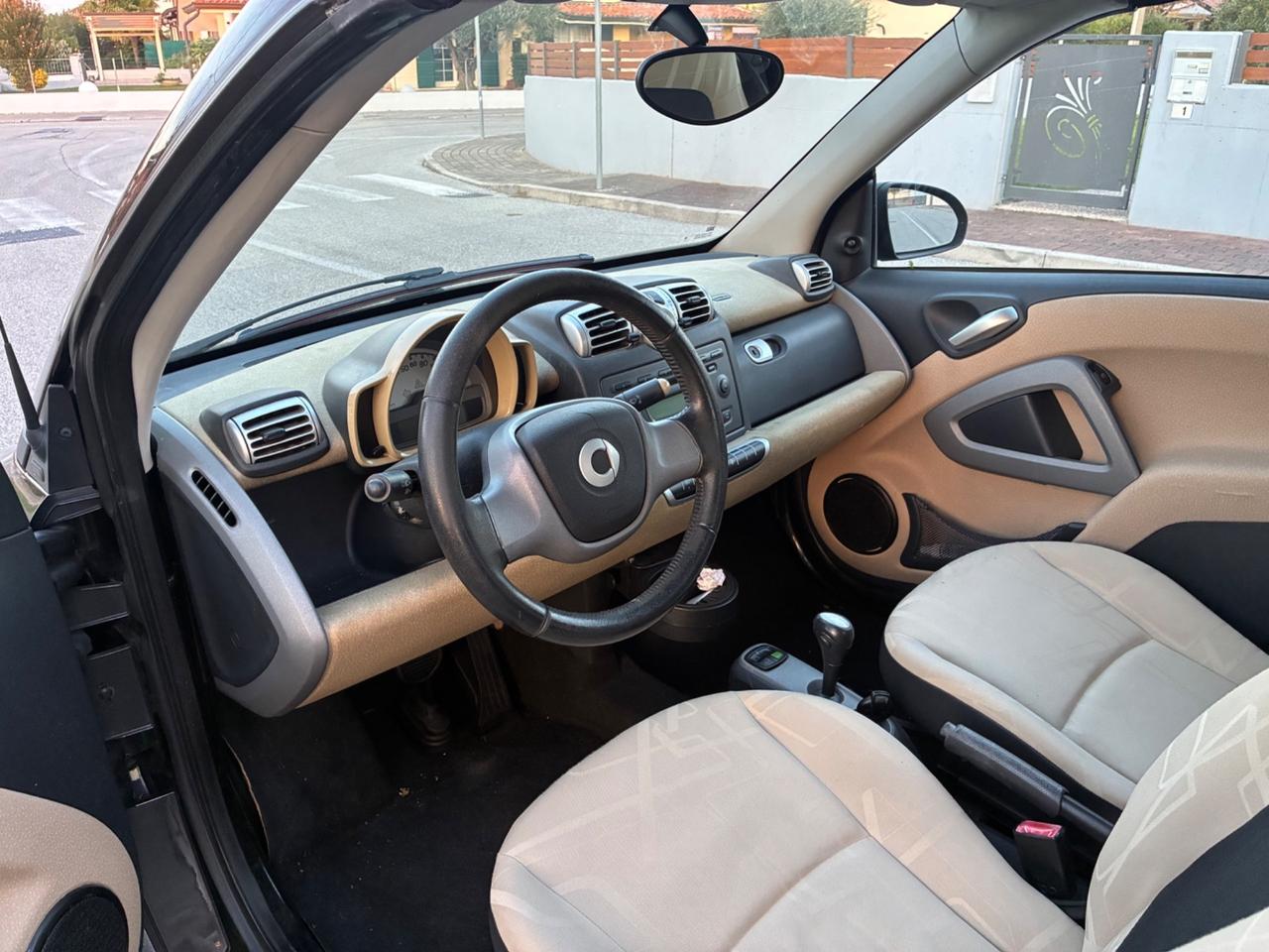 Smart ForTwo 1000 52 kW MHD cabrio pure