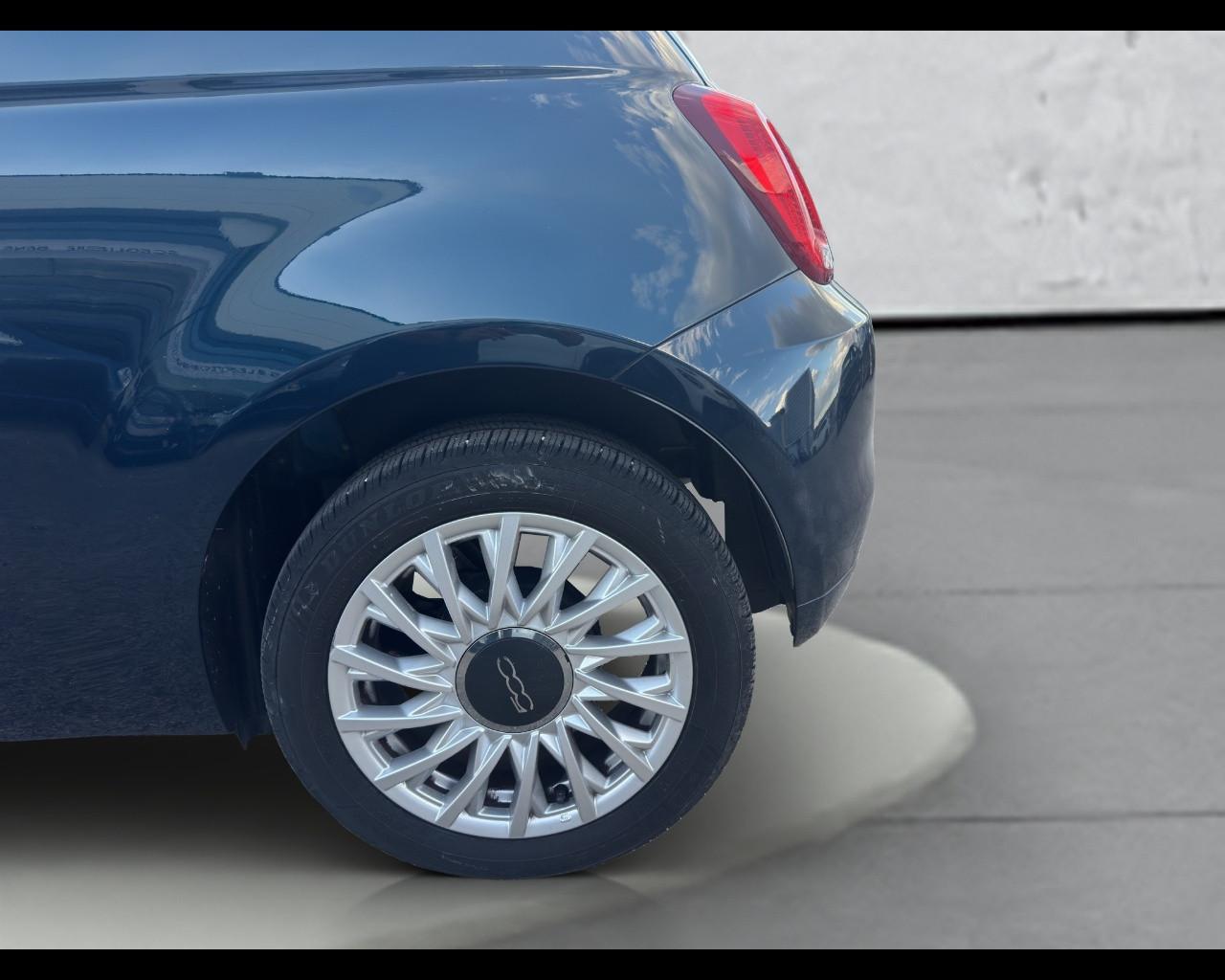 FIAT 500 (2015-2024) - 500 C 1.0 Hybrid Dolcevita
