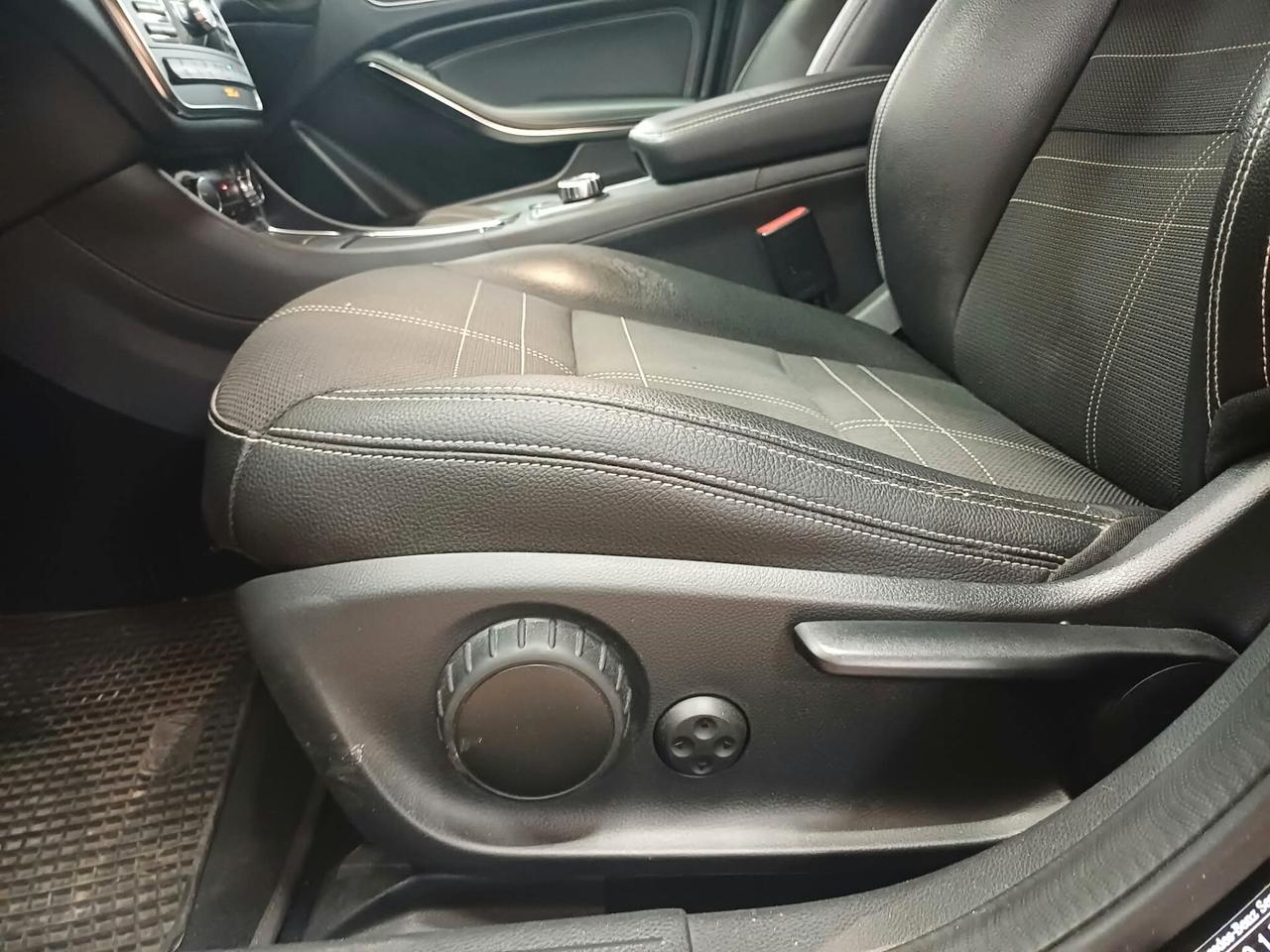 Mercedes-benz GLA 220 CDI Automatic 4Matic Sport