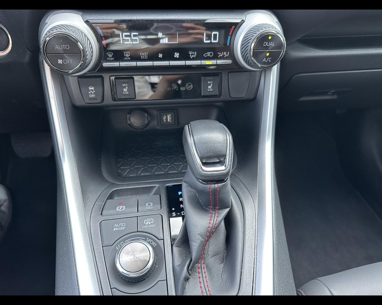 SUZUKI Across - Across 2.5 Plug-in Hybrid E-CVT 4WD Top