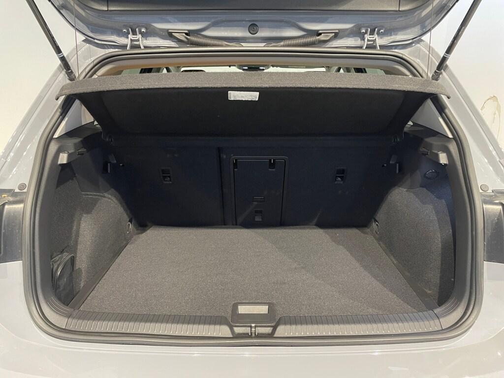 Volkswagen Golf VIII 2020 2.0TDI 115CV Style