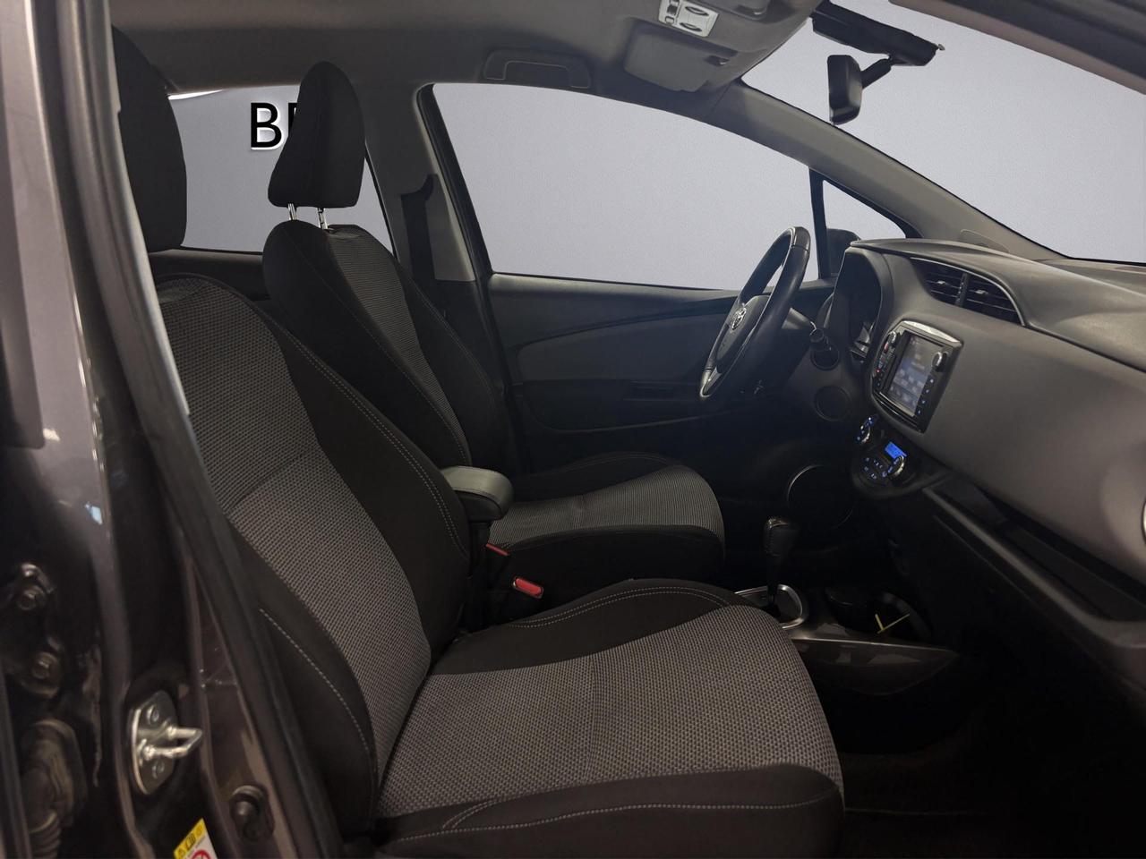 Toyota Yaris 5p 1.5h Active my16