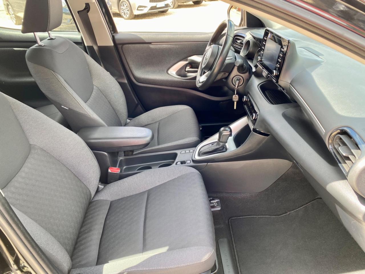 Toyota Yaris 1.5 Hybrid 5 porte Trend