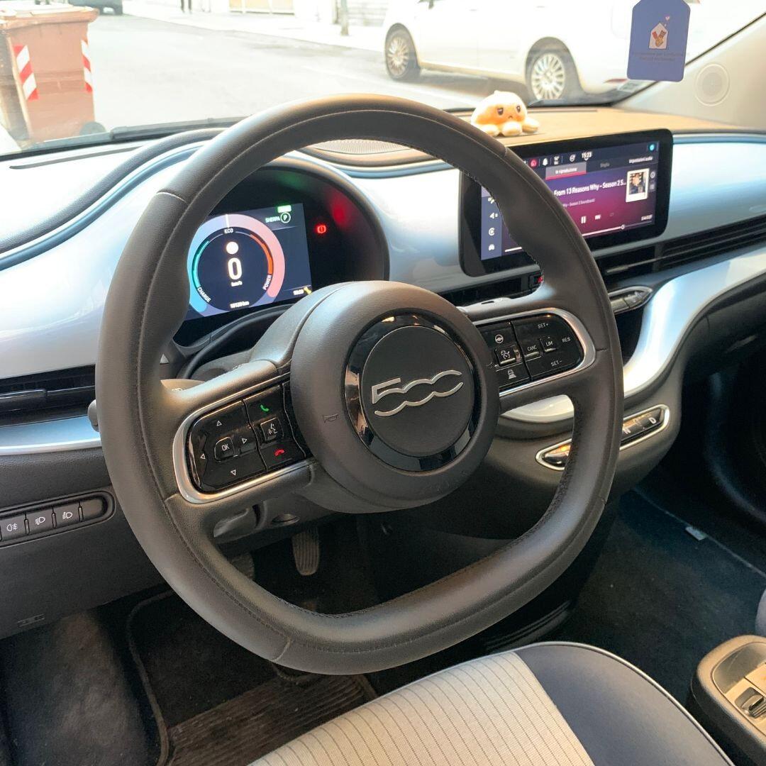 Fiat 500 ELETTRICA 42 kWh