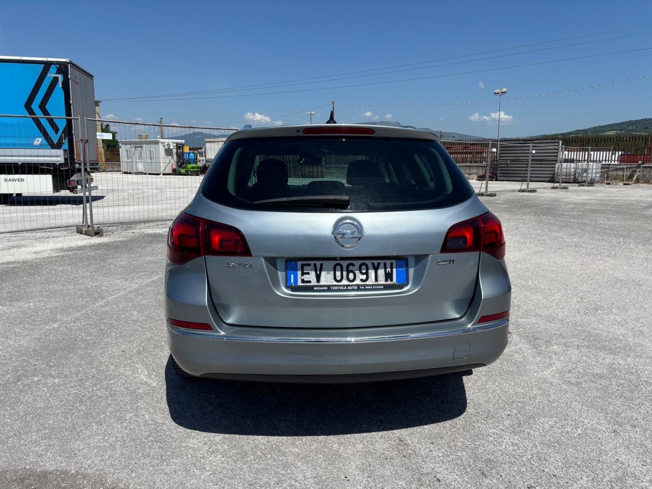 Opel Astra 1.7 CDTI 130CV Sports Tourer Cosmo