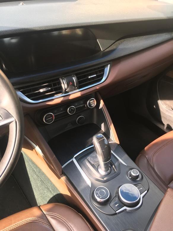 Alfa Romeo Stelvio 2.2 Turbodiesel 180 CV AT8 RWD Executive