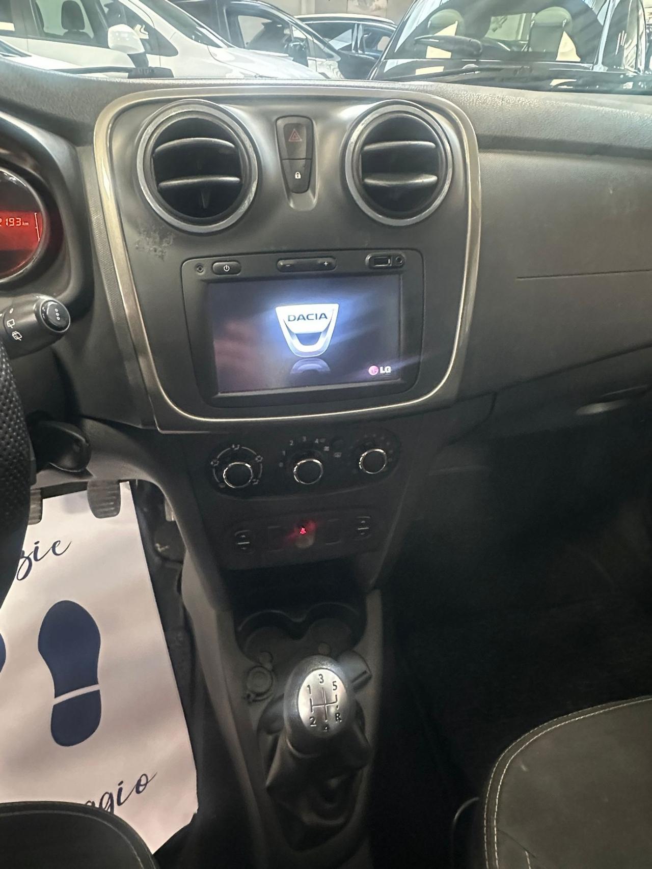 Dacia Sandero 900 TCe 12V 90CV Lauréate Ok Neopatentati