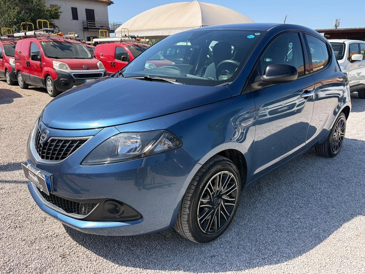 Lancia Ypsilon 1.0 FireFly 5 porte S&S Hybrid Gold