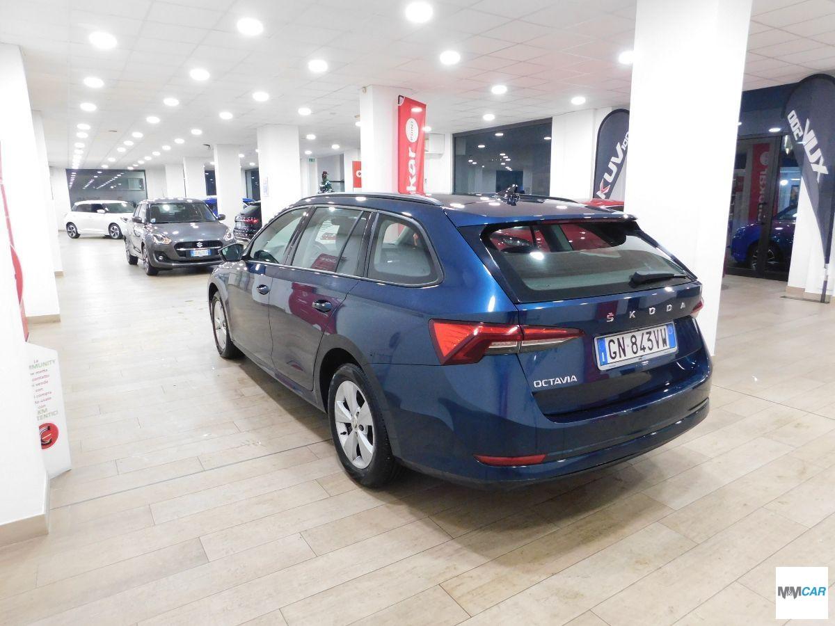 SKODA - Octavia Station Wagon - Octavia 2.0 TDI CR Wagon Executive