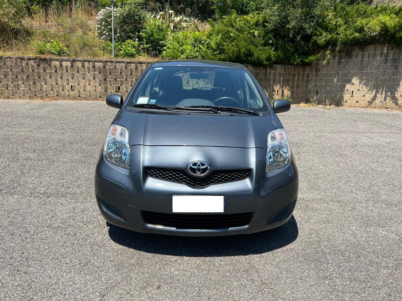 Toyota Yaris 5 Porte Yaris 5p 1.3 dual Sol my10 km 70000!