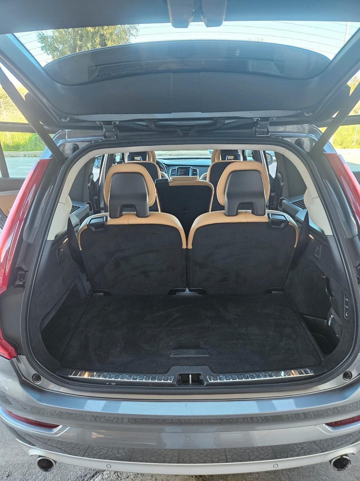 XC90 D5 AWD 7posti Inscription gancio traino elettrico