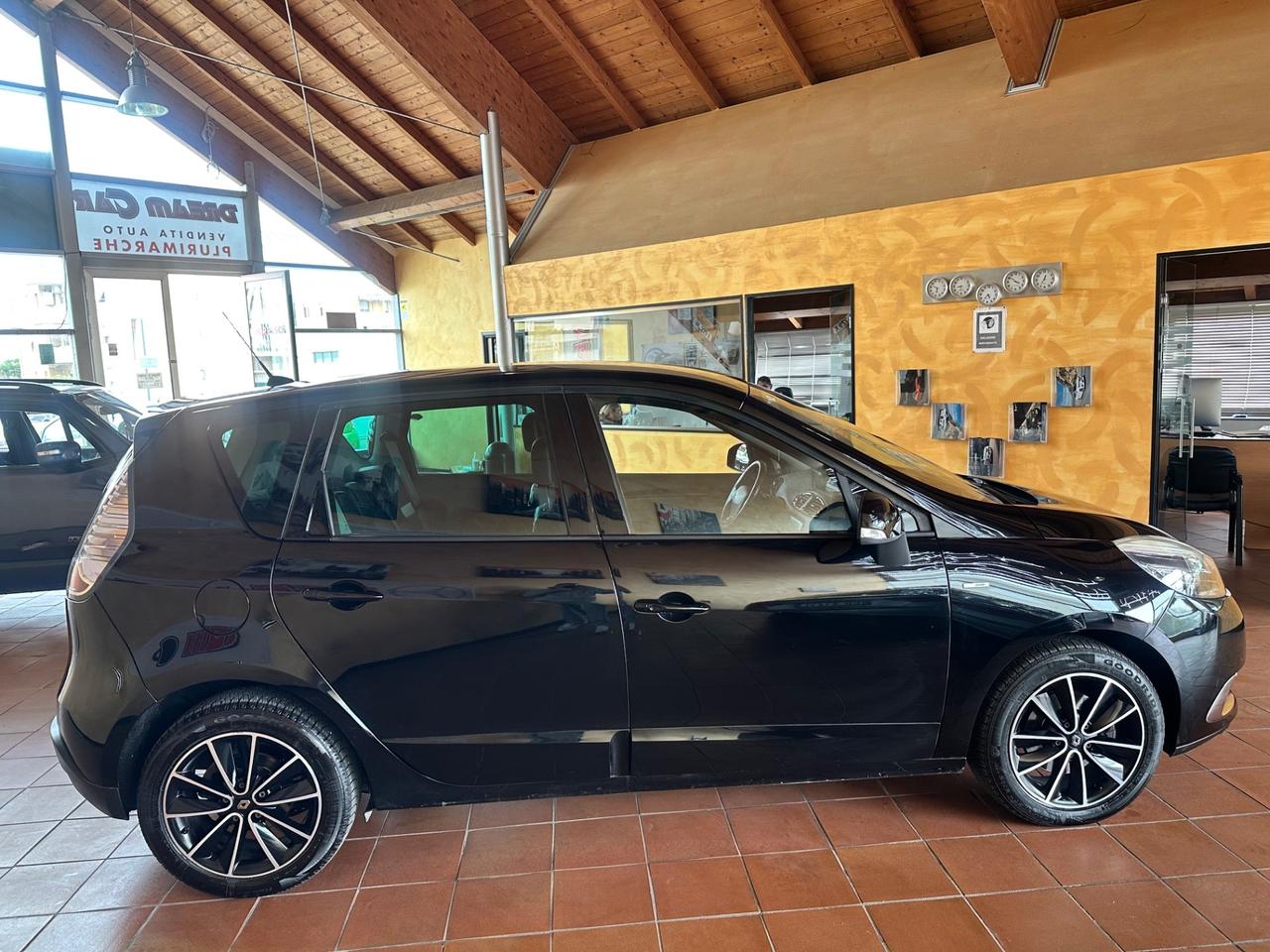 Renault Scénic XMod 1.5 dCi 110CV S&S Bose