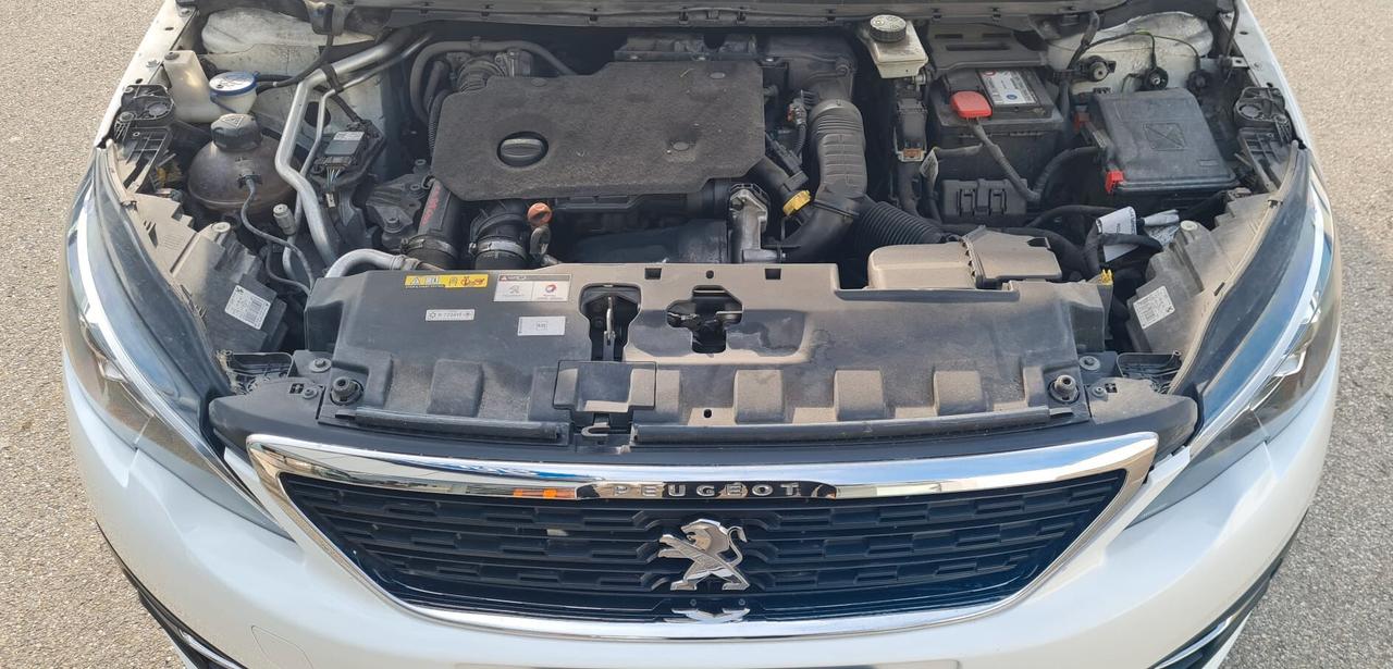 Peugeot 308 BlueHDi 100 S&S Active