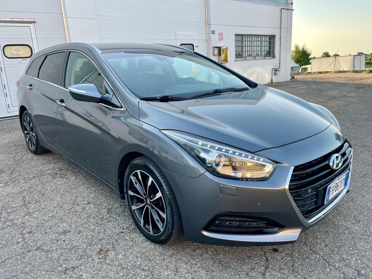 Hyundai i40 1.7d 2015 automatica 156.000km euro6