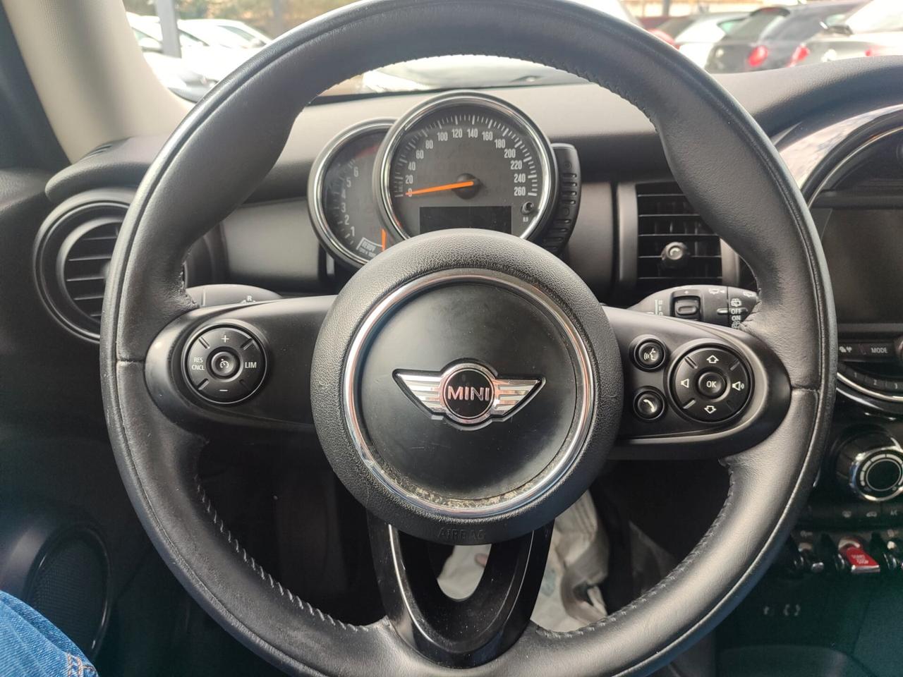 Mini One 2015 - 1.2 benzina Lb automobili