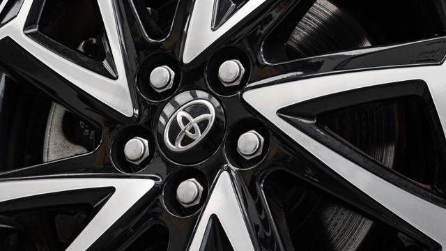 TOYOTA Yaris 1.5 Hybrid IVA ESPOSTA NEOPATENTATI