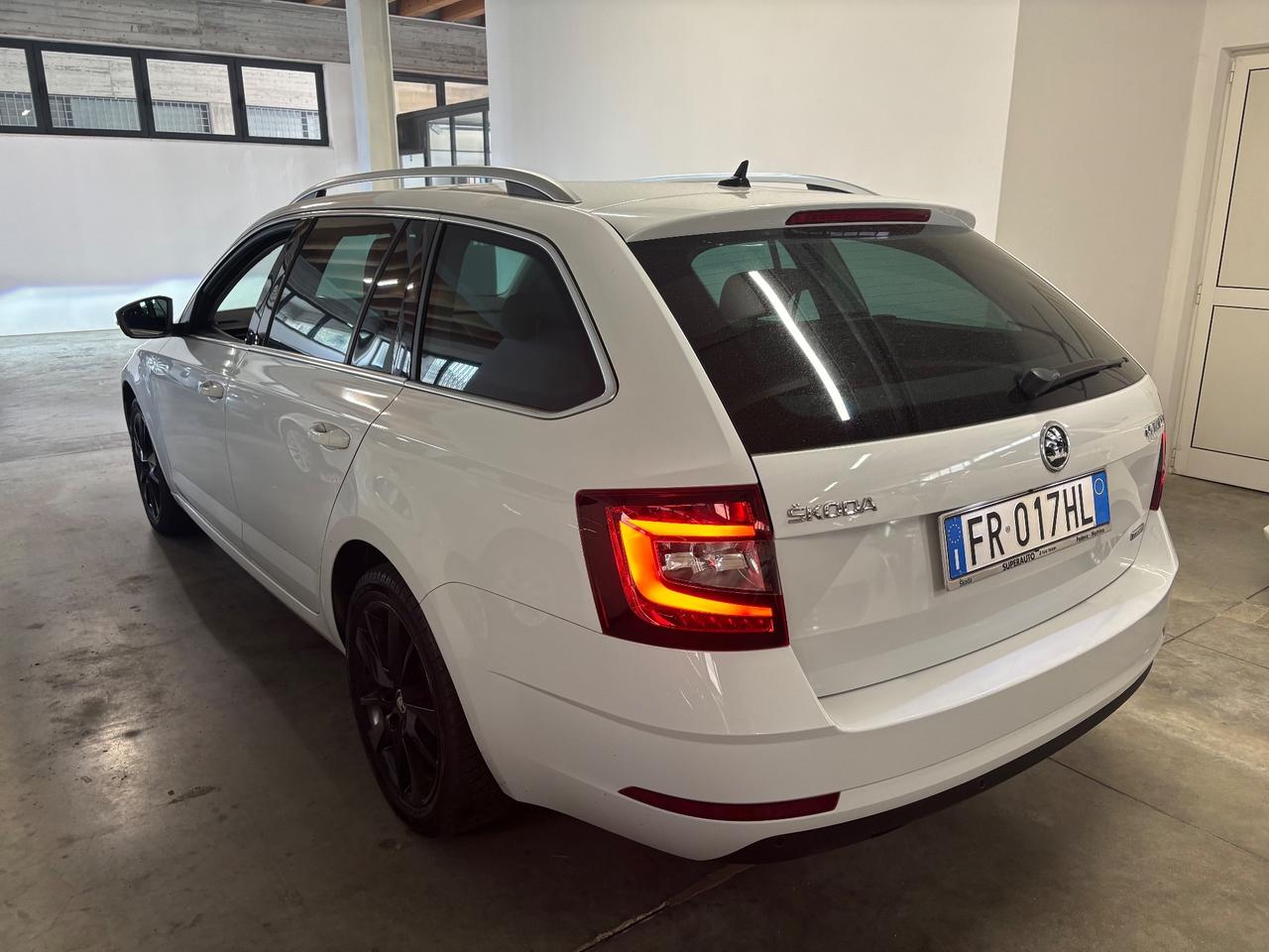 Skoda Octavia 1.4 TSI METANO AUT. |alcantara/pelle|