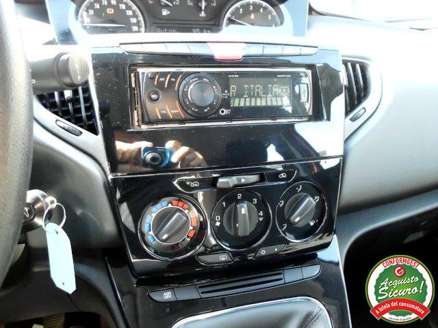 LANCIA Ypsilon 1.2 69 CV 5 porte Gold