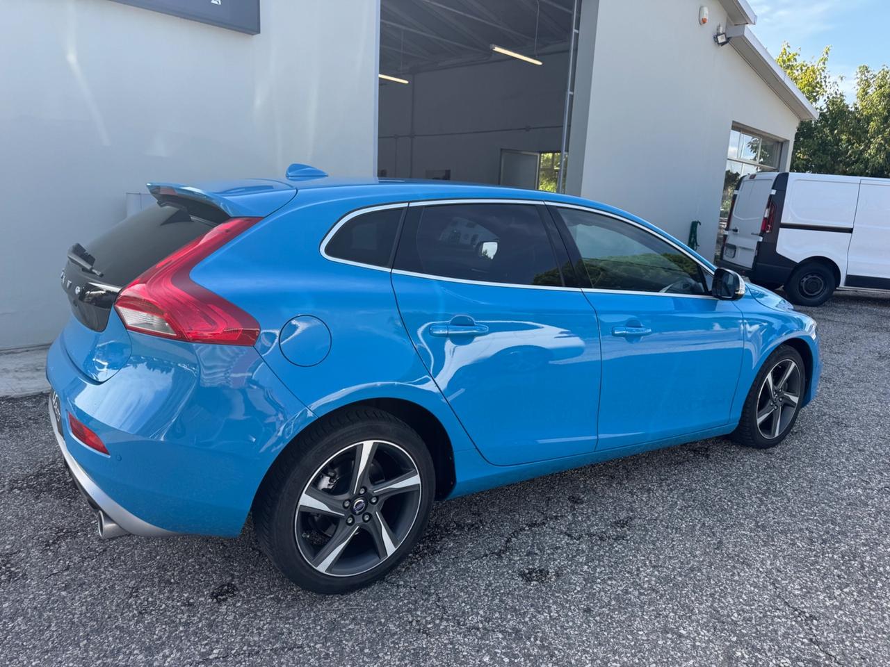 Volvo V40 D3 Geartronic R-design Kinetic