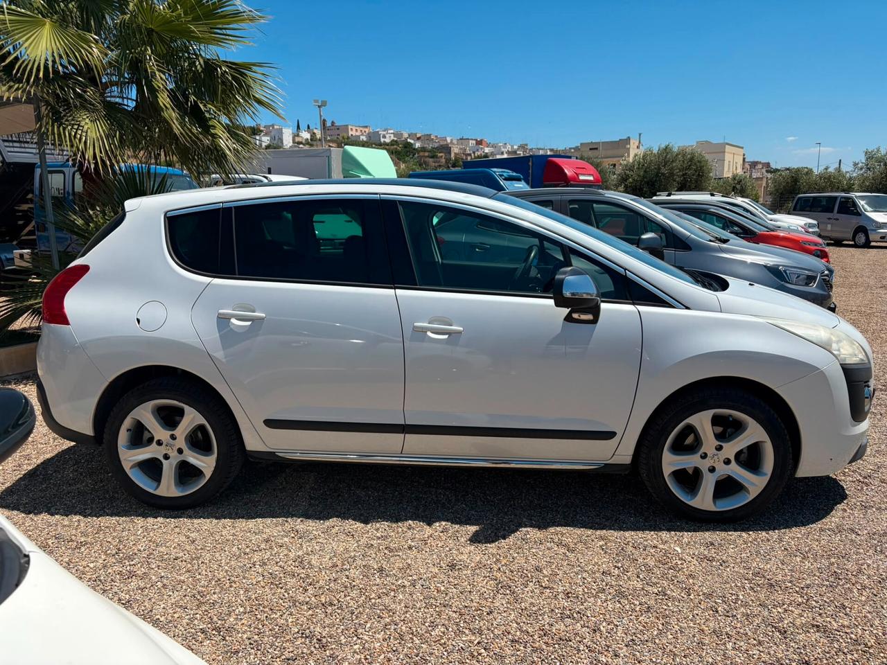 Peugeot 3008 1.6 HDi 115CV Allure ( GRANDINATA )