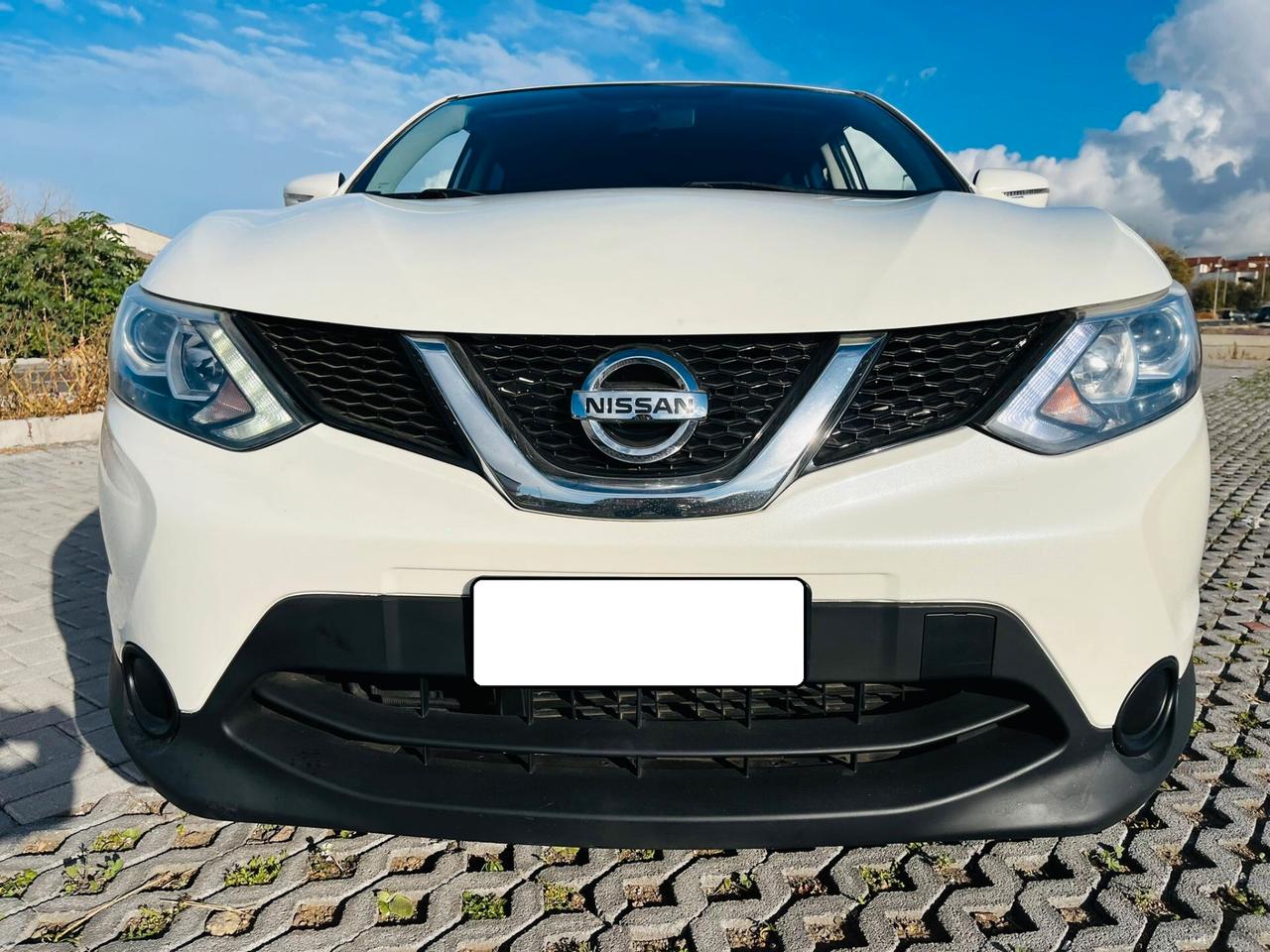 Nissan Qashqai 1.5 dCi Tekna diesel corso sicilia n 34 paterno'