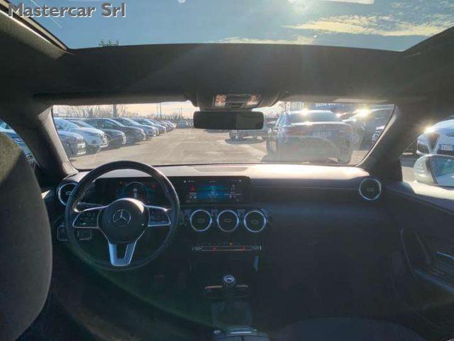 MERCEDES-BENZ CLA 180 CLA Shooting Brake 180 d TETTO d Business GE082CE